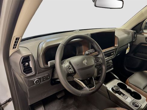 New 2026 Ford Bronco Sport Outer Banks w/ Outer Banks Tech Package+ AWD/4WD image 9