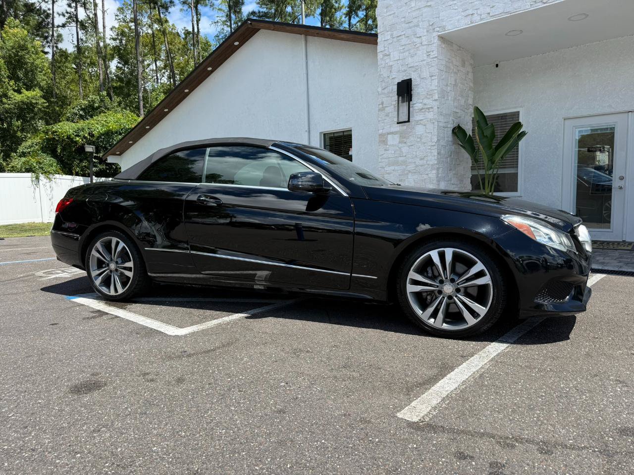 Used 2016 Mercedes-Benz E 400 Cabriolet image 19