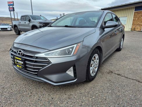 Used 2019 Hyundai Elantra SE w/ Cargo Package image 8