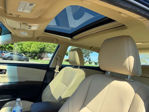 Used 2018 Toyota Avalon Touring image 12