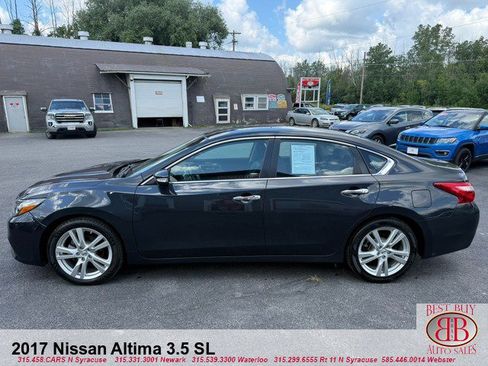 Used 2017 Nissan Altima 3.5 SL FWD image 6