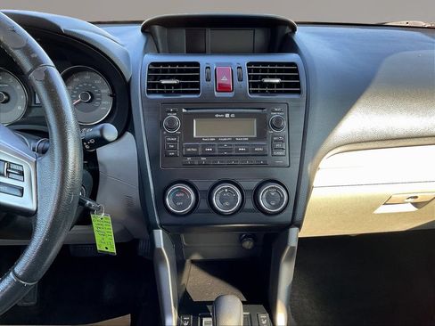 Used 2014 Subaru Forester 2.5i Limited w/ Protection Package #2 AWD/4WD image 9