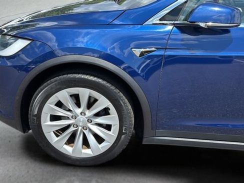 Used 2017 Tesla Model X 90D AWD/4WD image 34