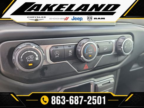 Used 2019 Jeep Wrangler Unlimited Sport AWD/4WD image 22