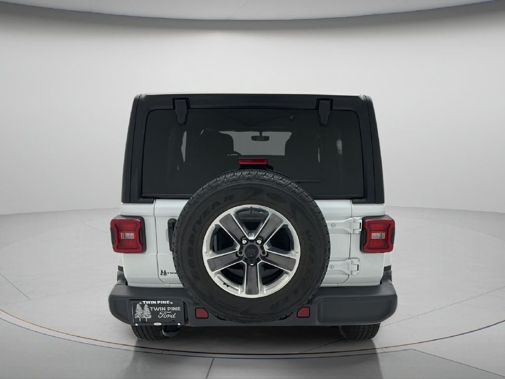 Used 2022 Jeep Wrangler Unlimited Sahara w/ LED Lighting Group AWD/4WD image 7