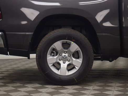 New 2026 RAM 1500 4x4 Crew Cab image 8