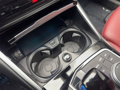 Used 2022 BMW i4 eDrive40 image 67