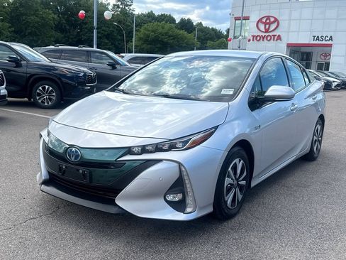 Used 2019 Toyota Prius Prime Advanced FWD image 3