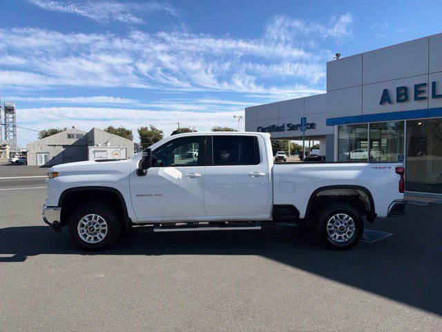 Used 2025 Chevrolet Silverado 2500 LT w/ Convenience Package AWD/4WD image 12