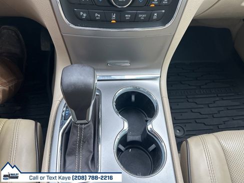 Used 2018 Jeep Grand Cherokee Overland image 27