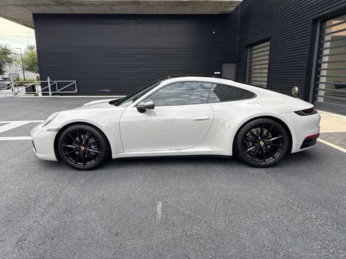 Certified 2023 Porsche 911 Carrera T RWD image 2