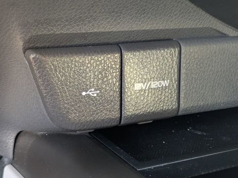 Used 2021 Toyota Camry LE FWD image 19