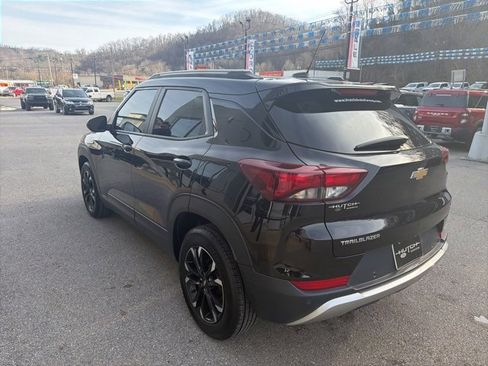 Used 2021 Chevrolet TrailBlazer LT w/ Convenience Package image 5