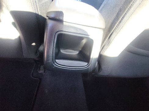 Used 2016 Chrysler 200 Limited image 24