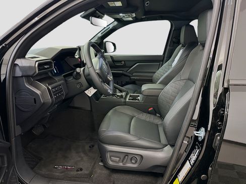 Used 2026 Toyota 4Runner TRD Off-Road Premium AWD/4WD image 13