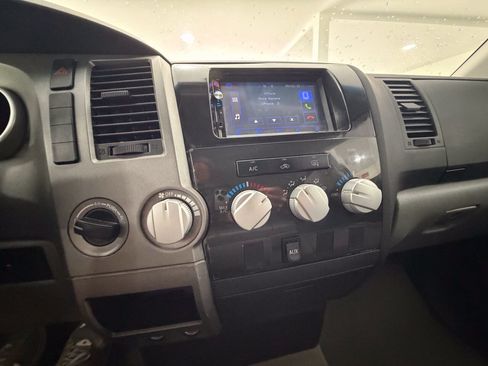 Used 2011 Toyota Tundra 4x4 Double Cab w/ Tow Pkg image 26