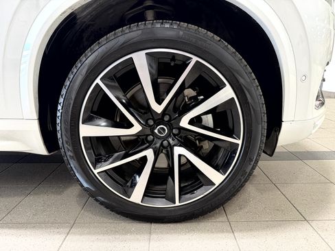 Used 2024 Volvo XC90 B6 Ultimate w/ Protection Package AWD/4WD image 7
