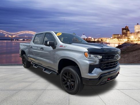 Used 2023 Chevrolet Silverado 1500 LT Trail Boss w/ LT Trail Boss Premium Package AWD/4WD image 4