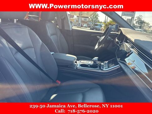 Used 2022 Audi Q8 Premium Plus w/ Premium Plus Package image 15