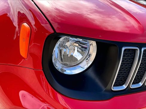 Used 2023 Jeep Renegade Latitude AWD/4WD image 26