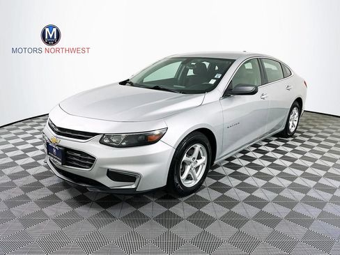Used 2017 Chevrolet Malibu LS FWD image 1