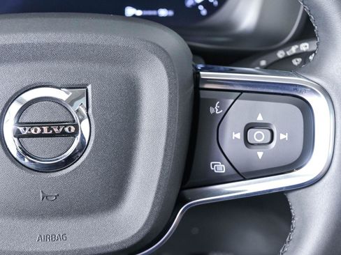 Certified 2024 Volvo XC40 B5 Plus w/ Protection Package Premier AWD/4WD image 11