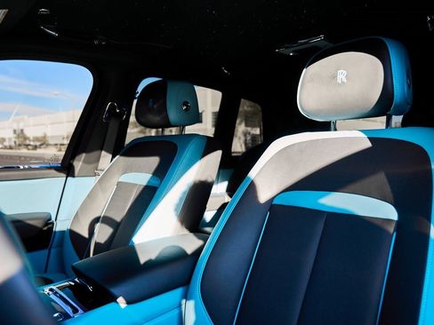 Used 2025 Rolls-Royce Cullinan image 49