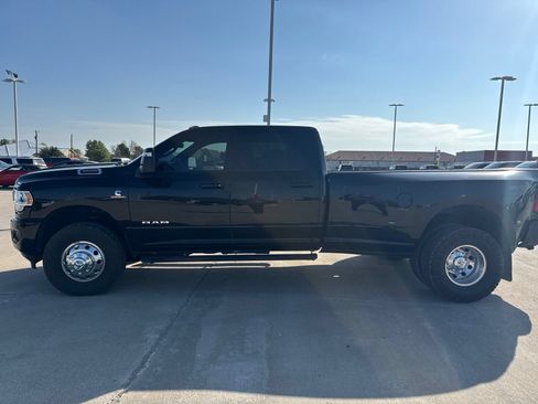 Used 2024 RAM 3500 Big Horn w/ Sport Appearance Package AWD/4WD image 7