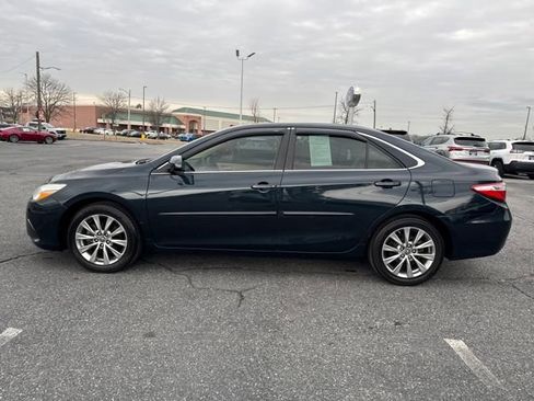 Used 2015 Toyota Camry XLE image 2
