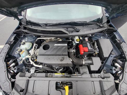 Used 2024 Nissan Rogue SV image 10