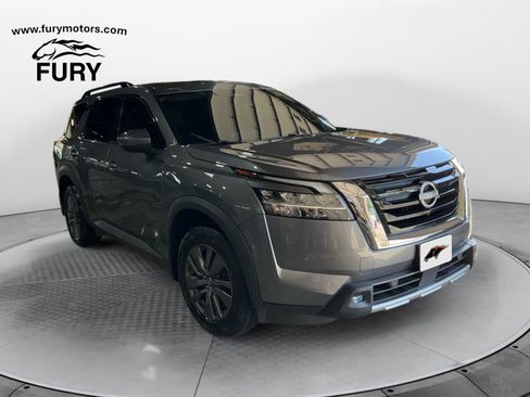 Used 2022 Nissan Pathfinder SV AWD/4WD image 1