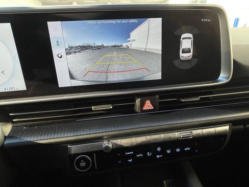 Used 2023 Hyundai Ioniq 6 SEL image 17