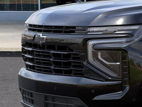 New 2026 Chevrolet Suburban RST image 13