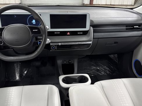 Used 2023 Hyundai Ioniq 5 SEL image 13