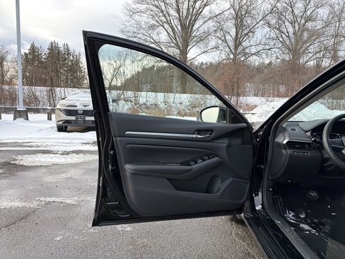 Certified 2023 Nissan Altima 2.5 SV image 10