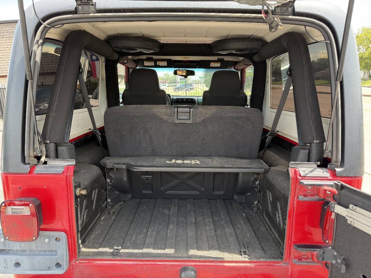 Used 2004 Jeep Wrangler 4WD image 17