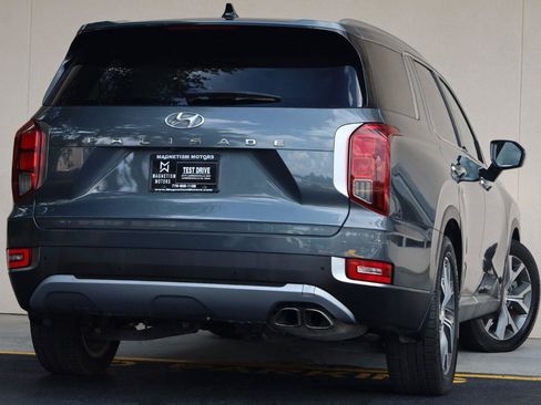 Used 2022 Hyundai Palisade SEL w/ 8P Bench Seat Package FWD image 11