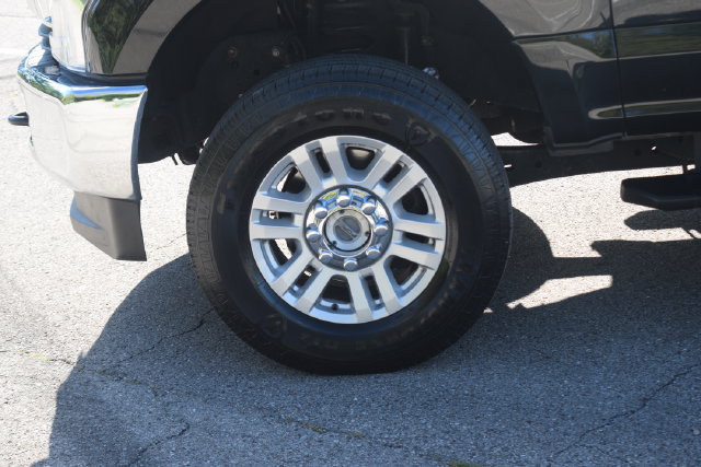 Used 2019 Ford F250 XL w/ STX Appearance Package AWD/4WD image 25