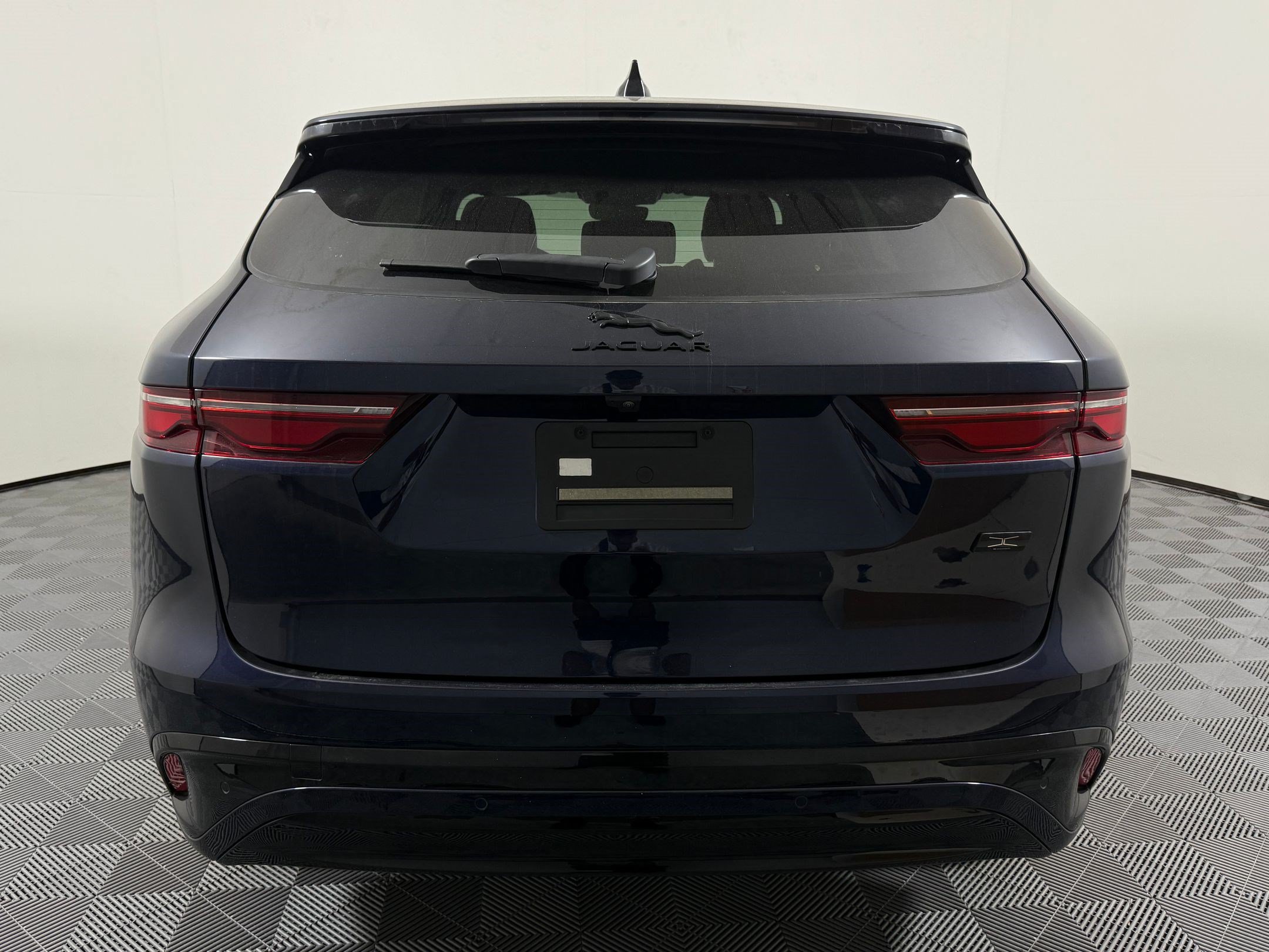 New 2026 Jaguar F-PACE R-Dynamic S AWD/4WD image 10