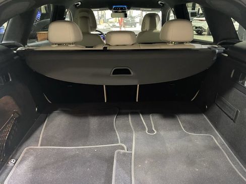 Used 2025 Mercedes-Benz GLC 300 image 26