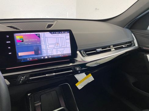 Used 2025 BMW X1 xDrive28i w/ Technology Package image 25