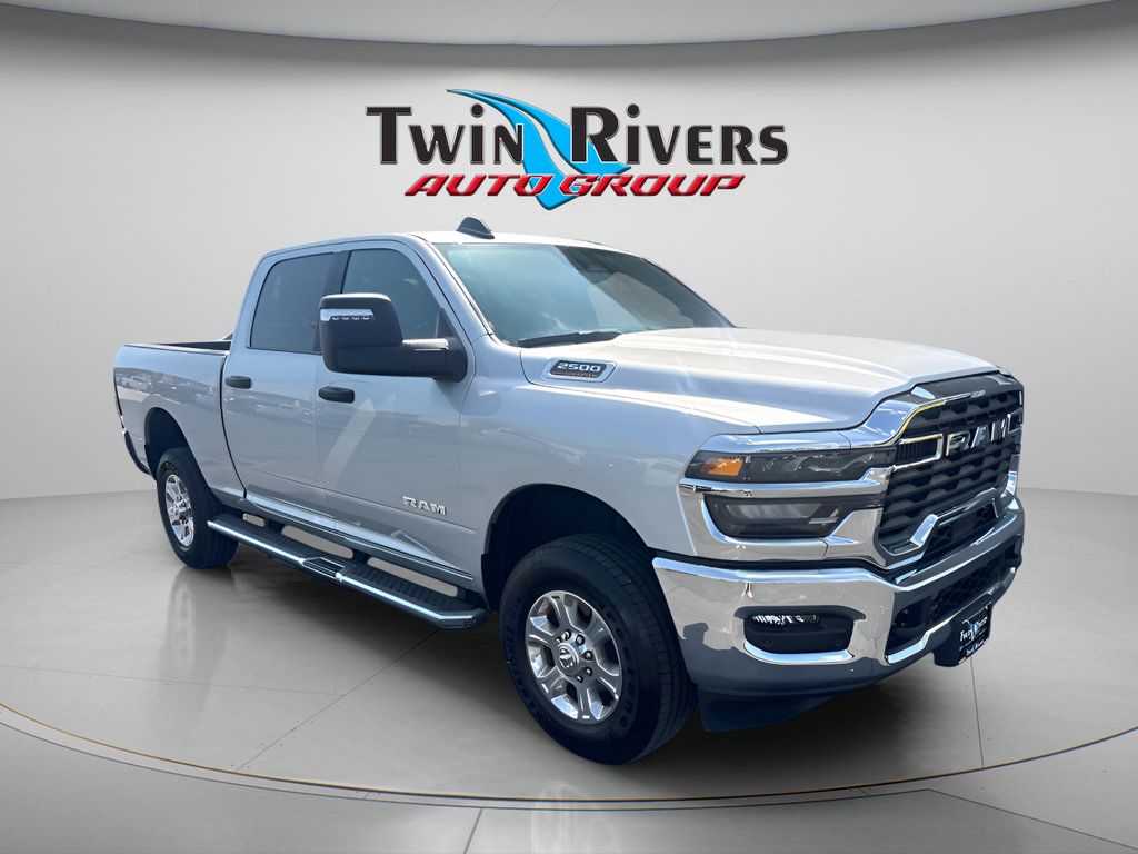 Used 2026 RAM 2500 Big Horn AWD/4WD image 6