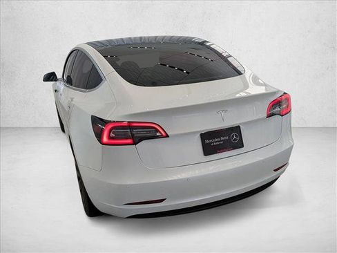 Used 2020 Tesla Model 3 Standard Range Plus image 8