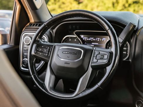 Used 2022 GMC Sierra 3500 Denali w/ Denali Black Diamond Edition image 14