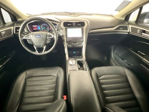 Used 2020 Ford Fusion SEL FWD image 30