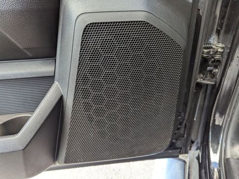 Used 2017 RAM 1500 Laramie image 15