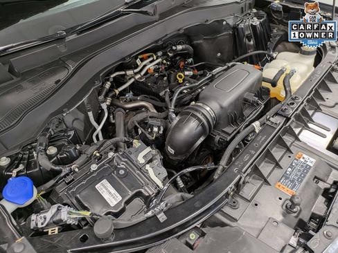 Used 2022 Ford Explorer XLT w/ Equipment Group 202A AWD/4WD image 33