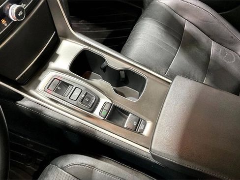 Used 2019 Honda Accord Touring image 18