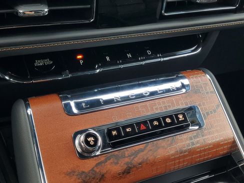 New 2026 Lincoln Aviator Black Label AWD/4WD image 21
