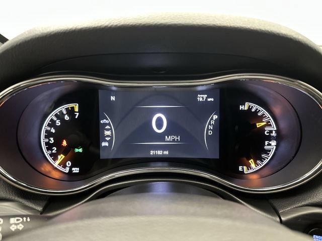 Used 2021 Jeep Grand Cherokee Laredo X AWD/4WD image 13
